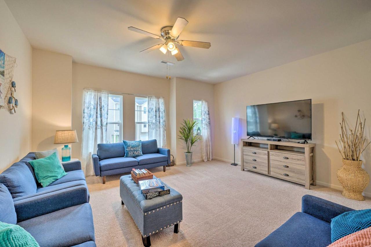 Modern Coastal Condo With Patio 1 Mi To Beaches! 卡罗来纳比奇 外观 照片
