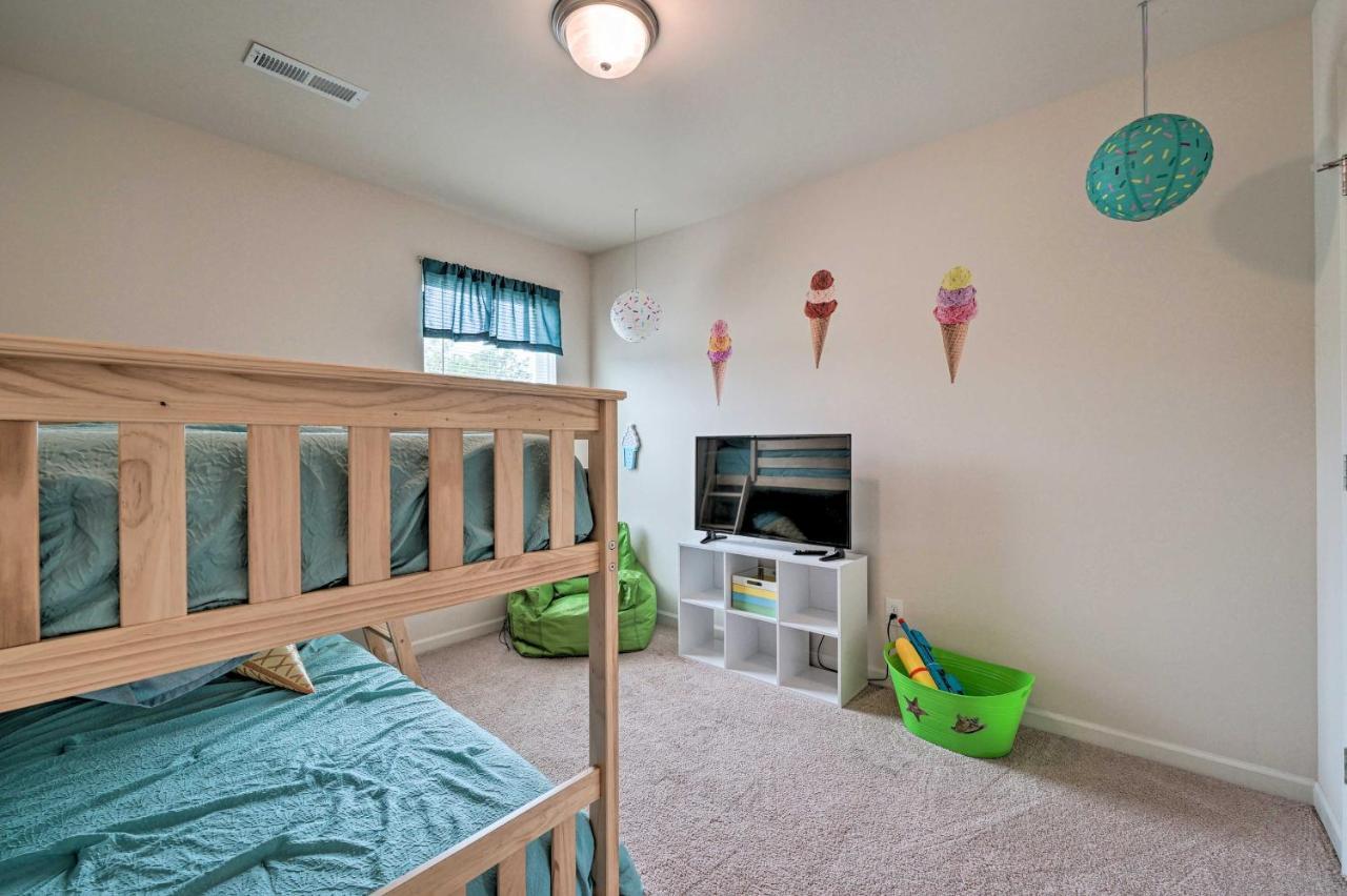 Modern Coastal Condo With Patio 1 Mi To Beaches! 卡罗来纳比奇 外观 照片
